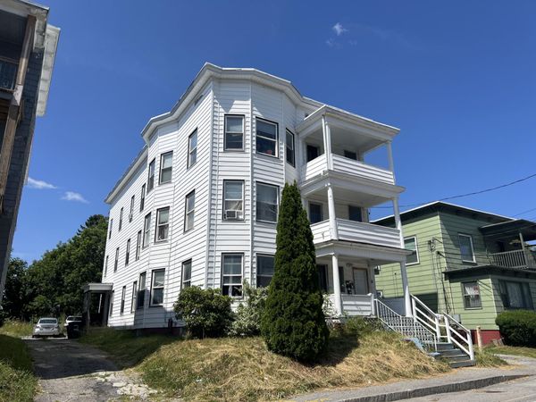 280 Pine Street , Lewiston, ME 04240