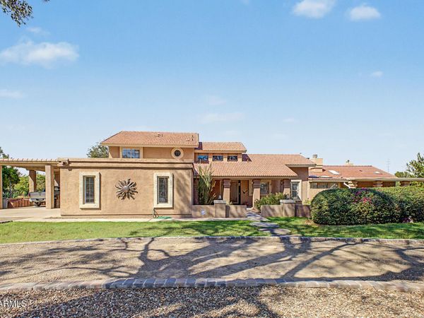 2694 E PAGE Avenue, Gilbert, AZ 85234
