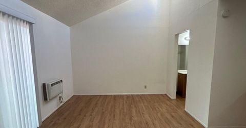 2450 Lymbery Street, Unit 327, Reno, NV 89509 Photo