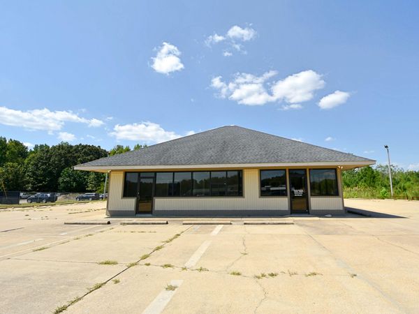 1661 Hwy 45, Saltillo, MS 38866