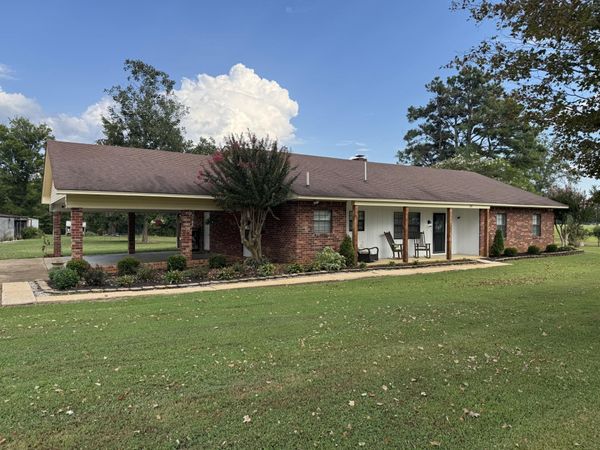 209 Weeks St., Algoma, MS 38820