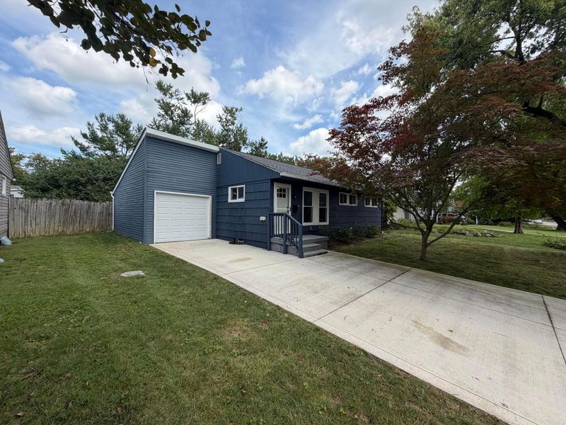 2590 Swansea Road, Upper Arlington, OH 43221 Photo 1