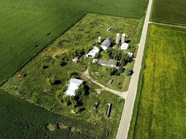 N1015 County Road Q, Markesan, WI 53946