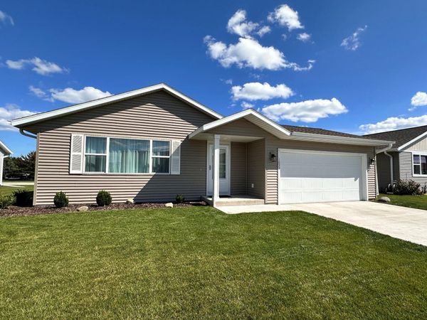 1033 Cole Ct, Sheboygan Falls, WI 53085