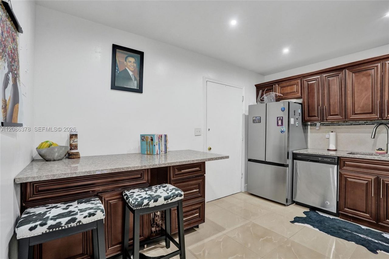 2271 NW 48th Ter, Unit 105, Lauderhill, FL 33313 Photo