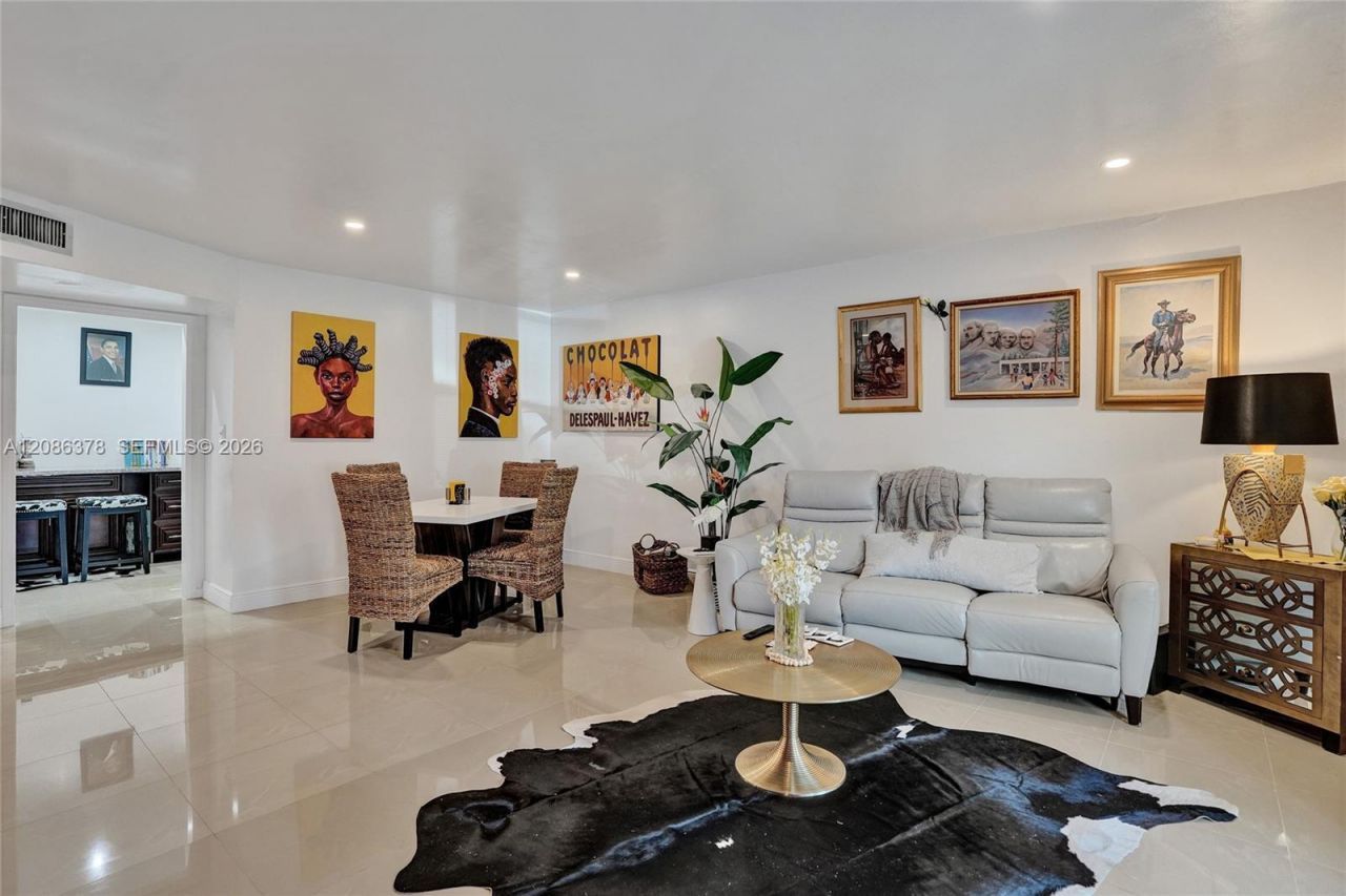 2271 NW 48th Ter, Unit 105, Lauderhill, FL 33313 Photo