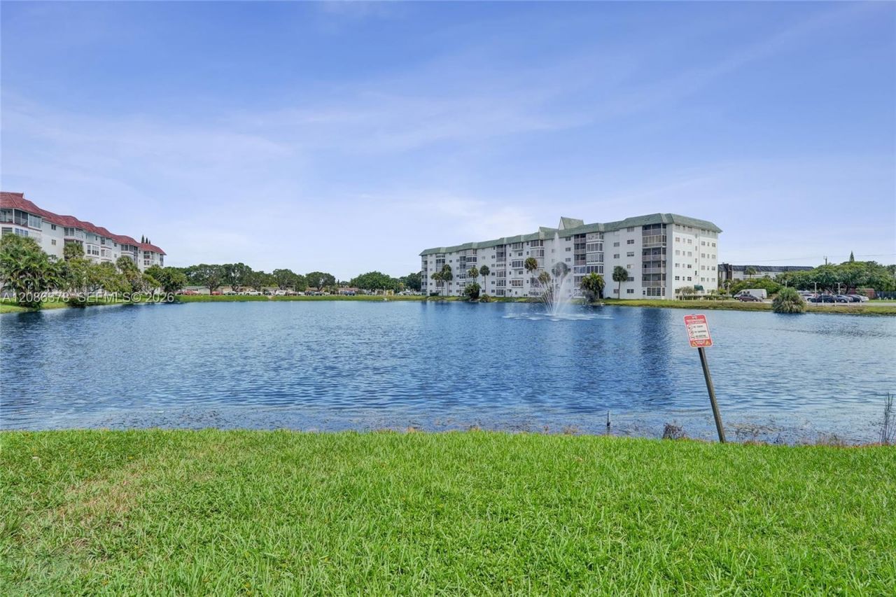 2271 NW 48th Ter, Unit 105, Lauderhill, FL 33313 Photo
