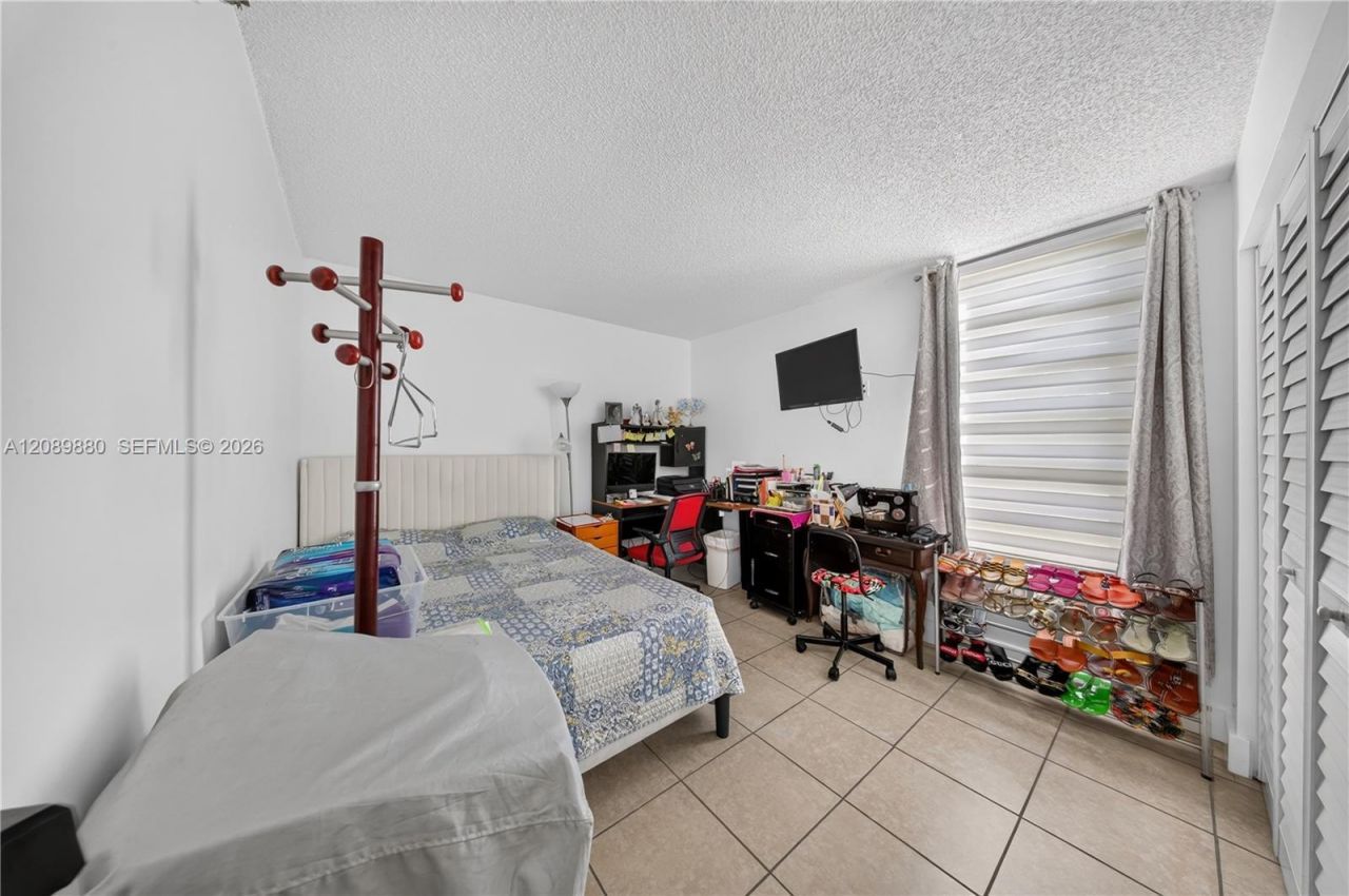 9686 Fontainebleau Blvd, Unit 106, Miami, FL 33172 Photo
