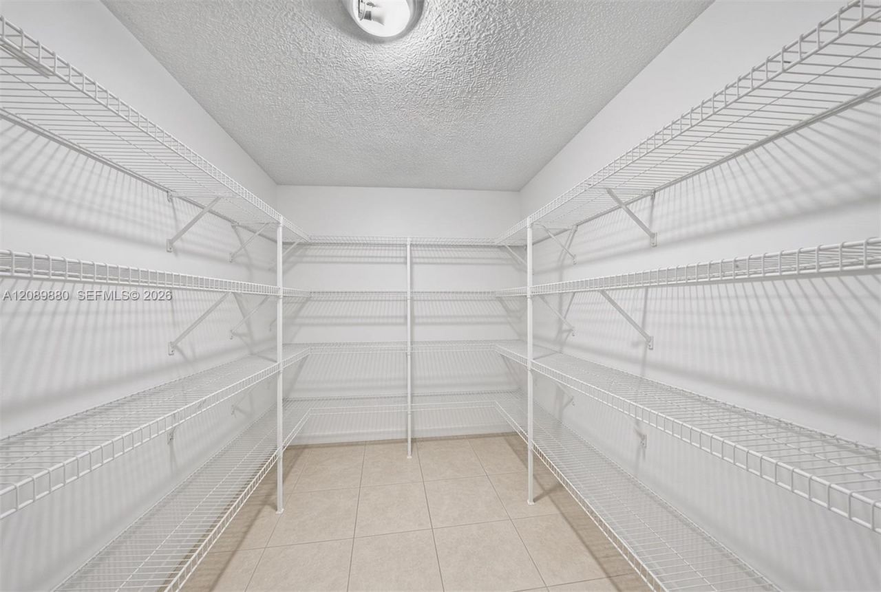 9686 Fontainebleau Blvd, Unit 106, Miami, FL 33172 Photo