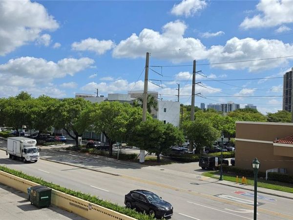 20201 NE 29th Ct , Unit D110, Aventura, FL 33180