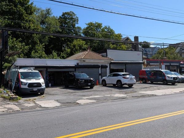 290-298 Warburton Avenue, Yonkers, NY 10701