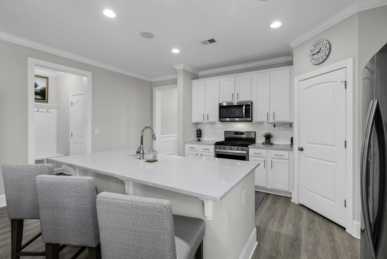 305 Scottsdale Ct. Photo 28