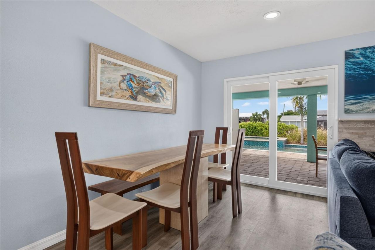3708 Royal Palm Drive, Bradenton, FL 34210 Photo