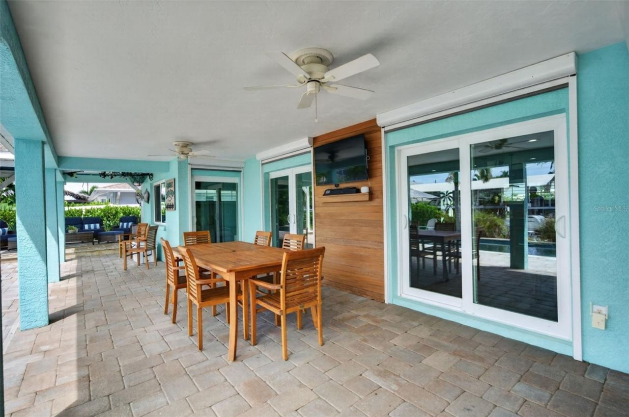 3708 Royal Palm Drive, Bradenton, FL 34210 Photo