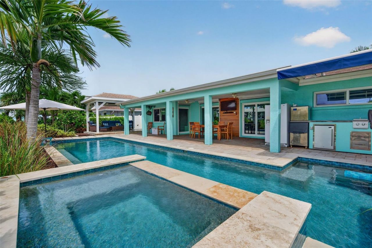 3708 Royal Palm Drive, Bradenton, FL 34210 Photo