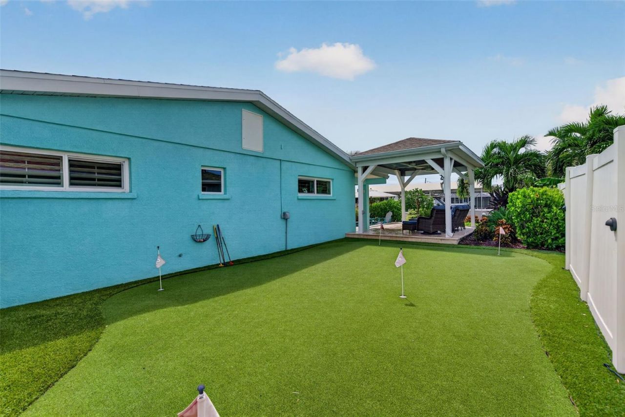 3708 Royal Palm Drive, Bradenton, FL 34210 Photo