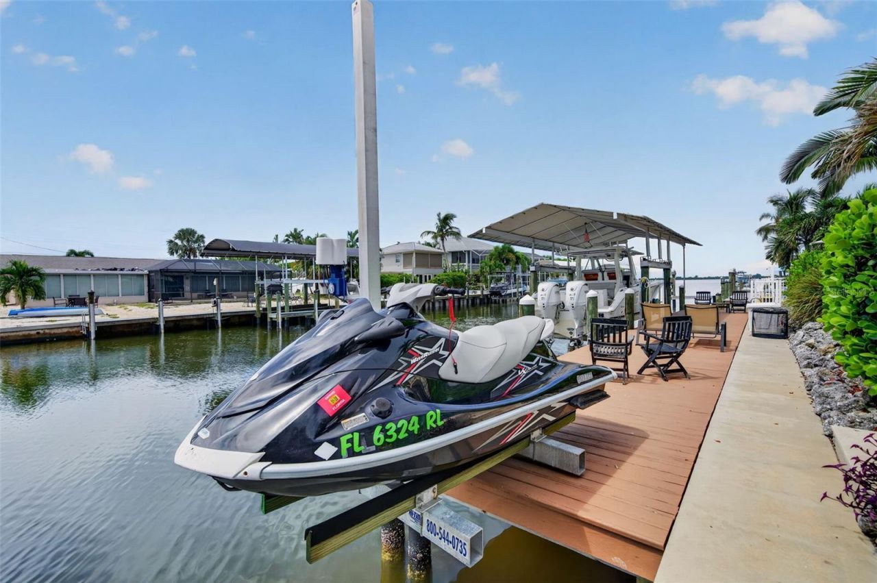 3708 Royal Palm Drive, Bradenton, FL 34210 Photo
