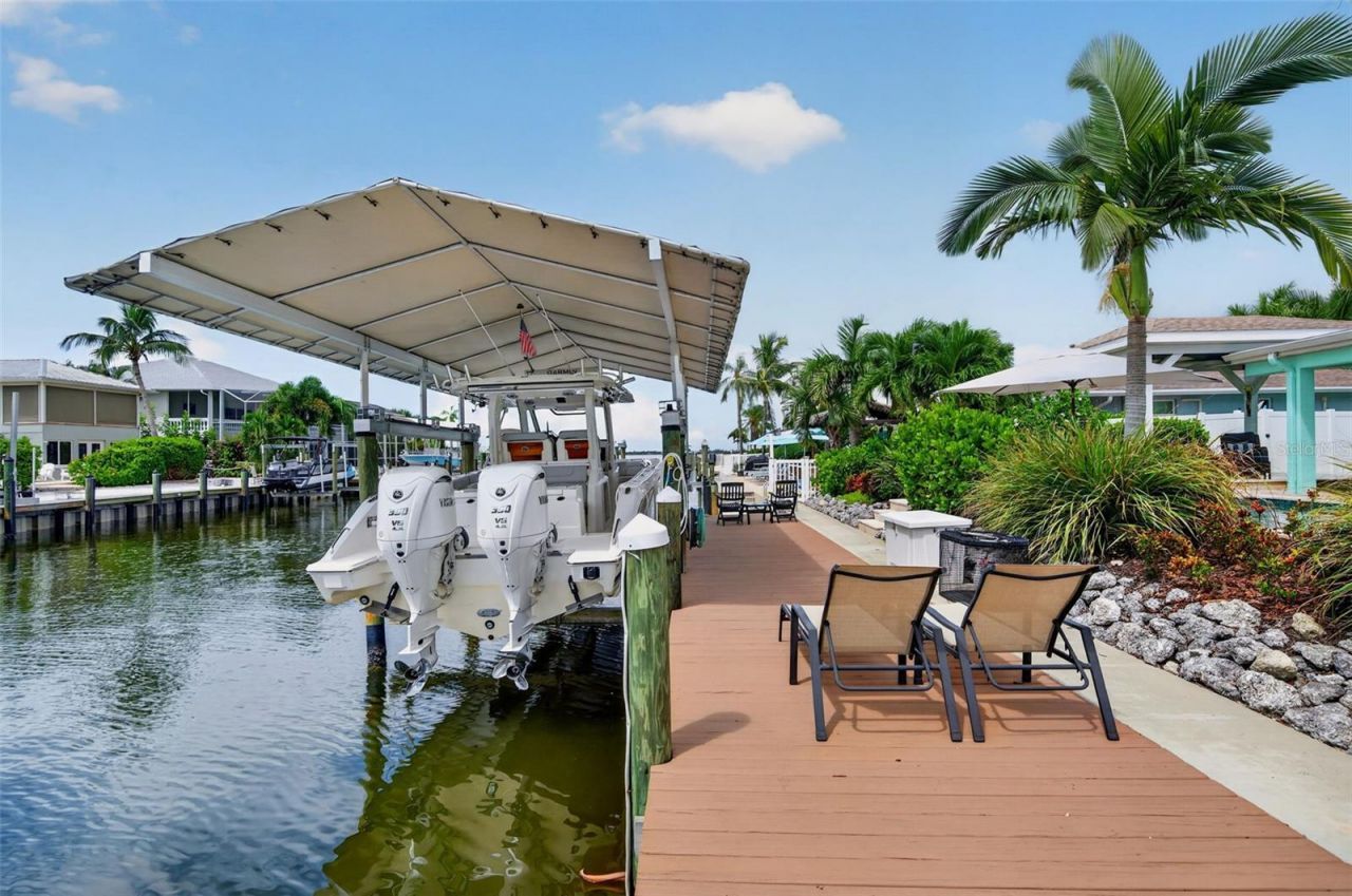 3708 Royal Palm Drive, Bradenton, FL 34210 Photo