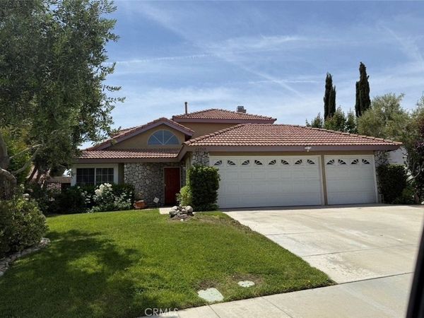 12569 Blazing Star, Victorville, CA 92392