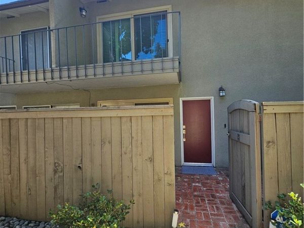 704 W Sierra Madre Boulevard, Unit 15, Sierra Madre, CA 91024