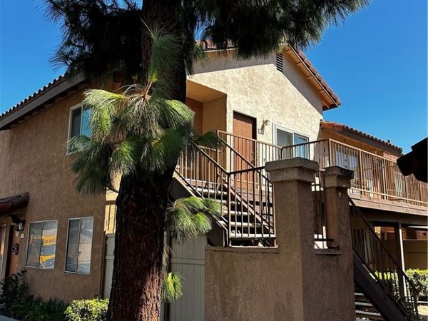 1014 La Costa Drive, Unit L201, Corona, CA 92879