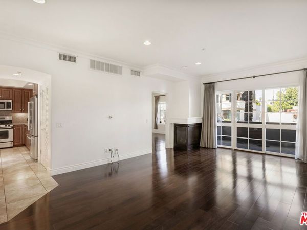 851 N San Vicente Boulevard, Unit 102, West Hollywood, CA 90069
