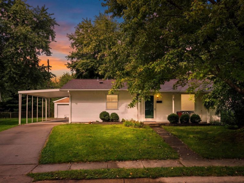 61 Meadow Lane, Johnstown, OH 43031 Photo 2