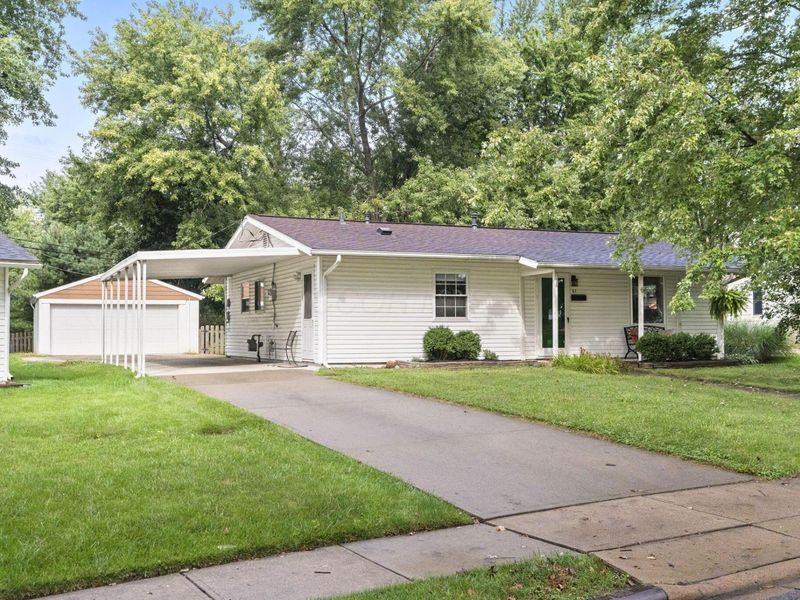 61 Meadow Lane, Johnstown, OH 43031 Photo 3