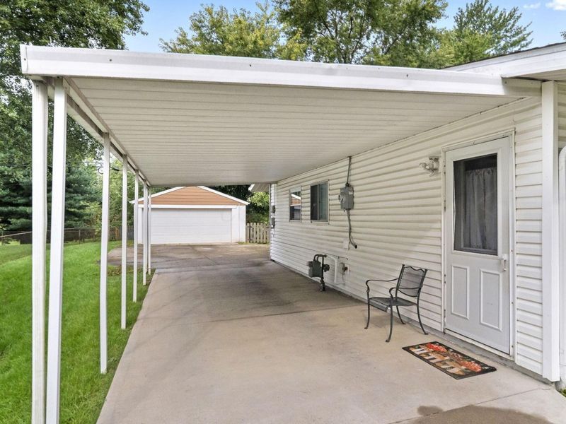 61 Meadow Lane, Johnstown, OH 43031 Photo 5