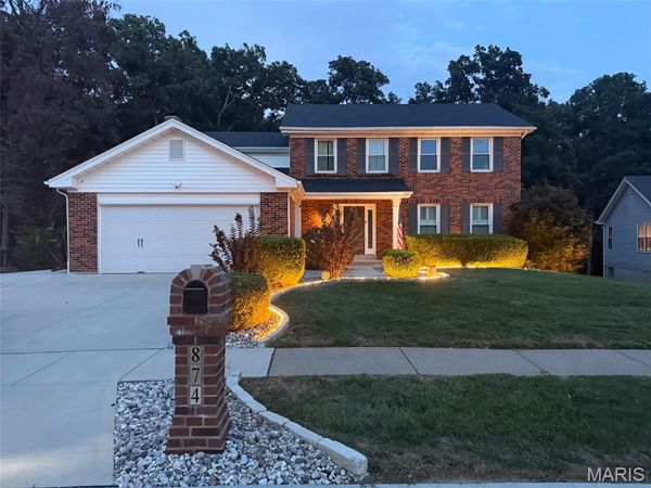 874 Sugar Hill Drive, Manchester, MO 63021