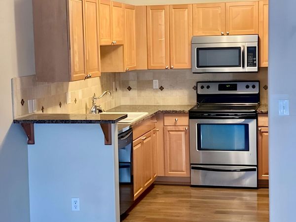 352 N Promenade LOOP, Unit APT 207, Post Falls, ID 83854