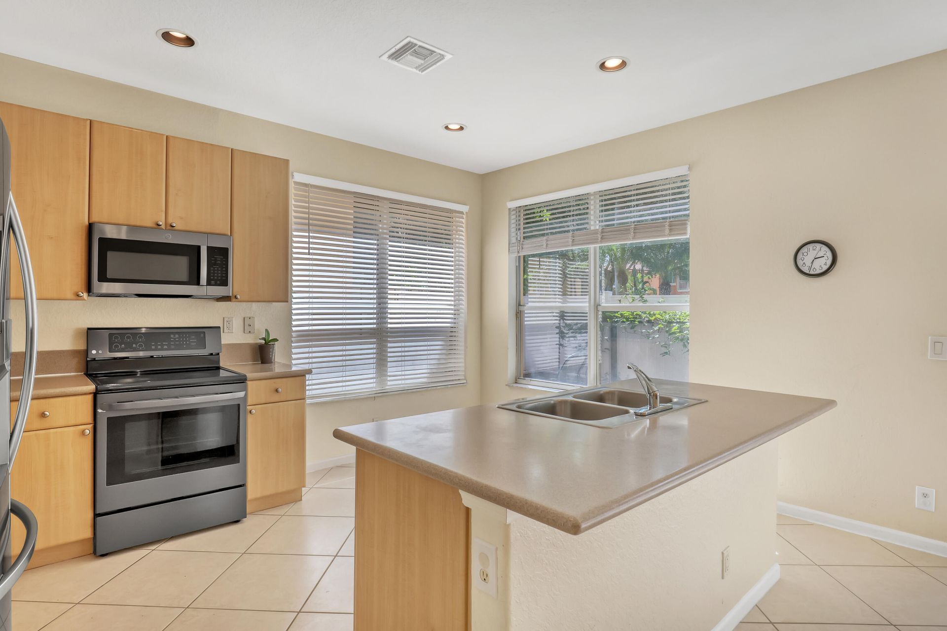 4493 Lake Tahoe Circle, West Palm Beach, FL 33409 Photo