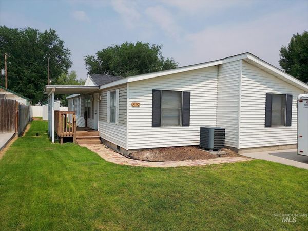 319 2nd Street, Hazelton, ID 83335