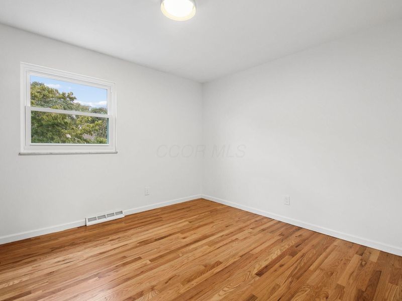1701 Moreland Drive , Columbus, OH 43220 Photo 32