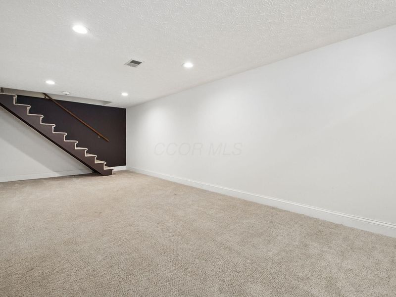1701 Moreland Drive , Columbus, OH 43220 Photo 40