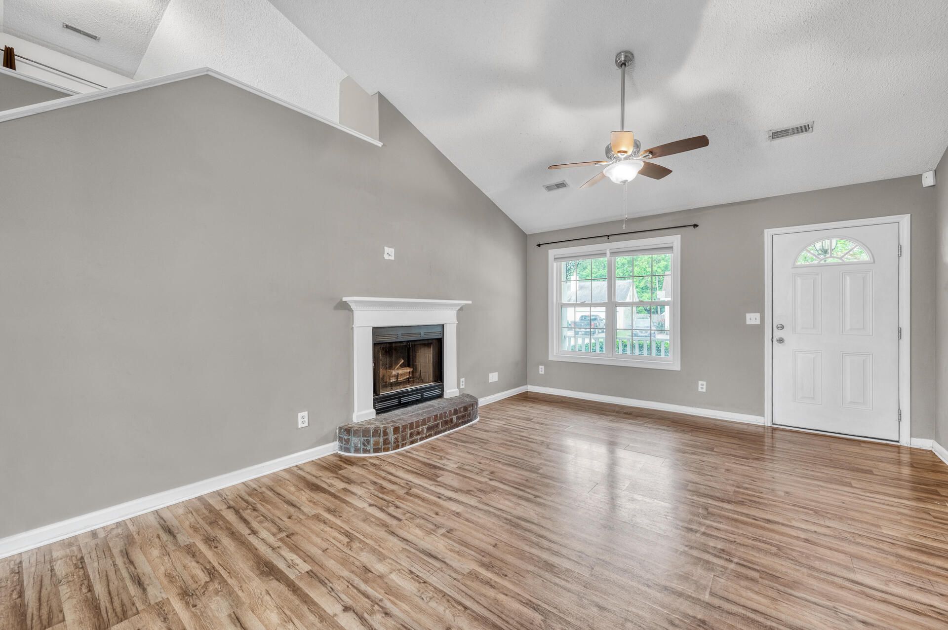 6634 Bent Creek Drive Photo 4