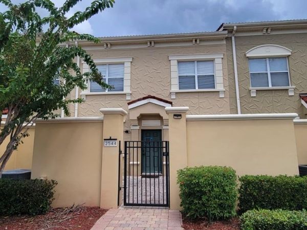 2544 BELLA VISTA DRIVE , DAVENPORT, FL 33897