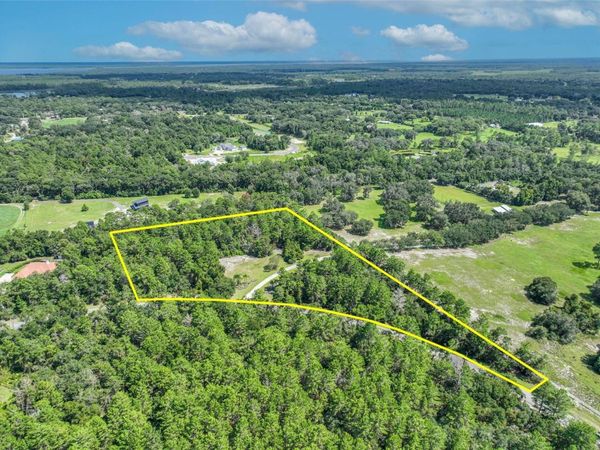 261 SEMINOLE WOODS BOULEVARD, GENEVA, FL 32732