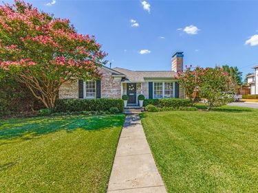 3627 S Versailles Avenue, Dallas, TX 75209