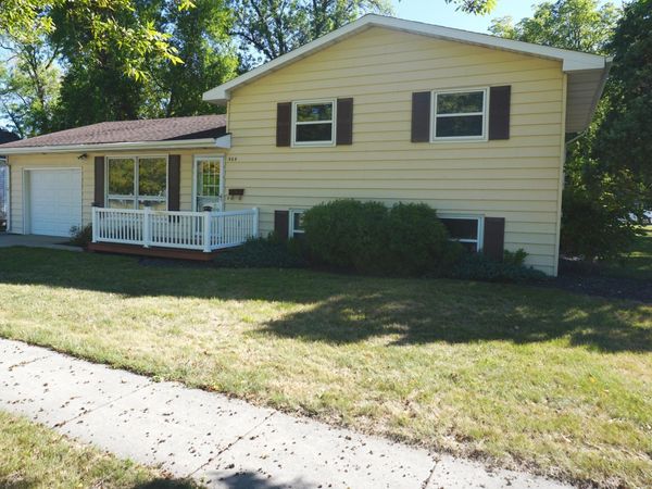 504 11th Street N, Breckenridge, MN 56520