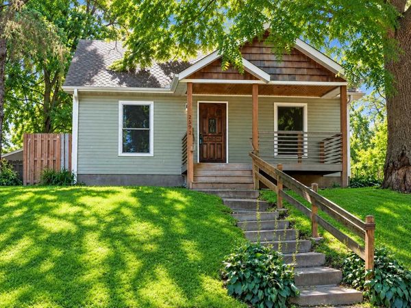 2592 13th Avenue E, North Saint Paul, MN 55109