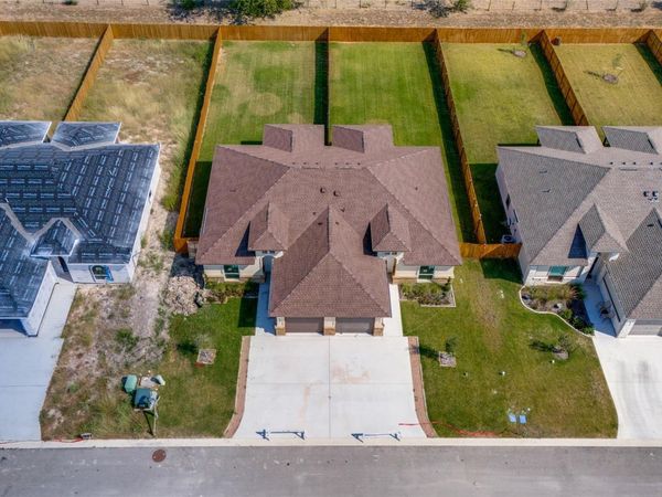 341 & 345 Navarro Way, Unit 25 A & B, Seguin, TX 78155