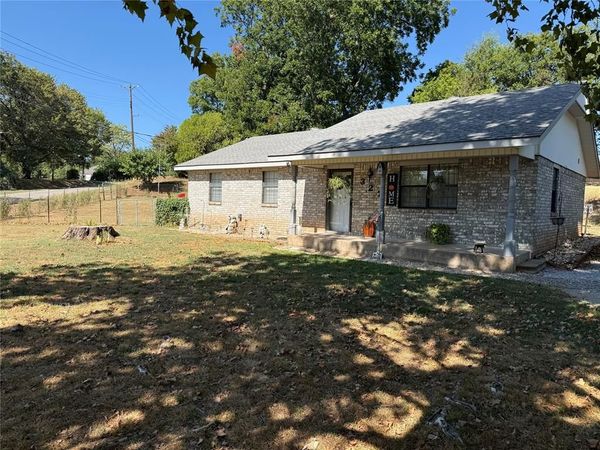 327 S McClure Avenue, Pauls Valley, OK 73075