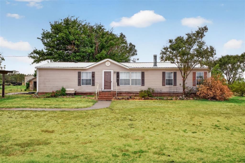 12689 N 1850 Road, Sayre, OK 73662 Main Photo