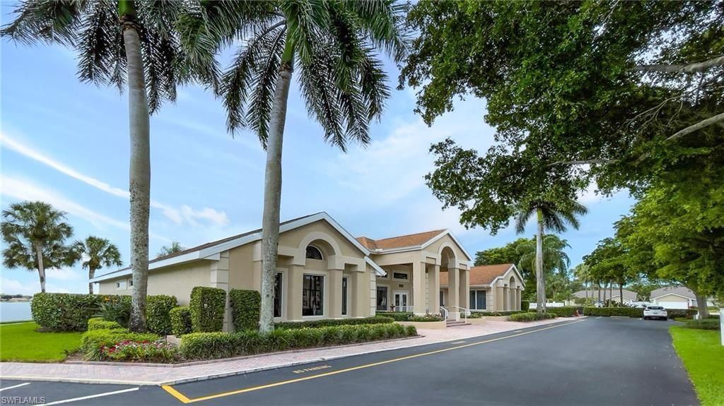 1899 Piccadilly Circus , Naples, FL 34112 Photo