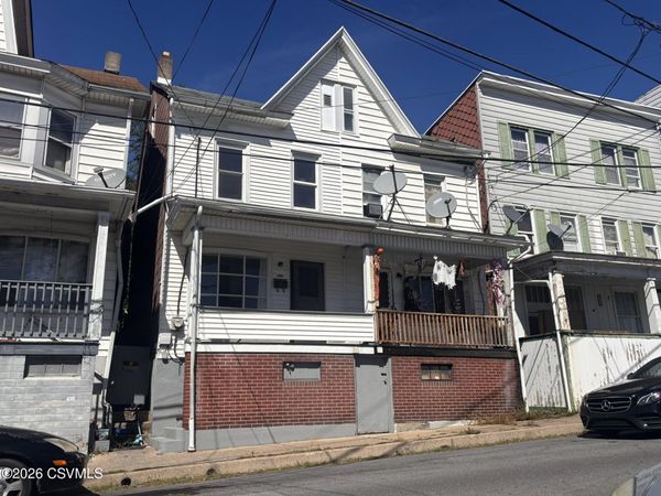 709 E DEWART Street , Shamokin, PA 17872
