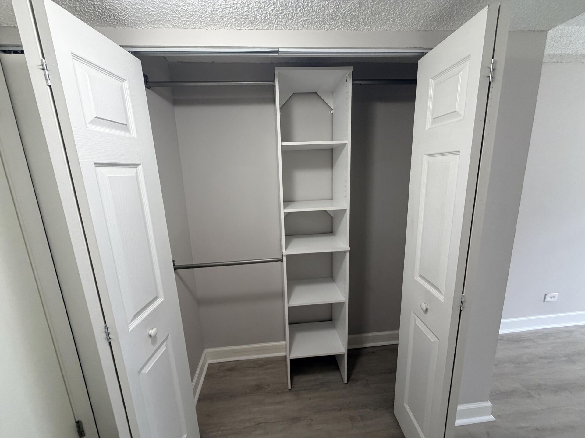 3740 Inverrary Drive, Unit 2Y, Lauderhill, FL 33319 Photo