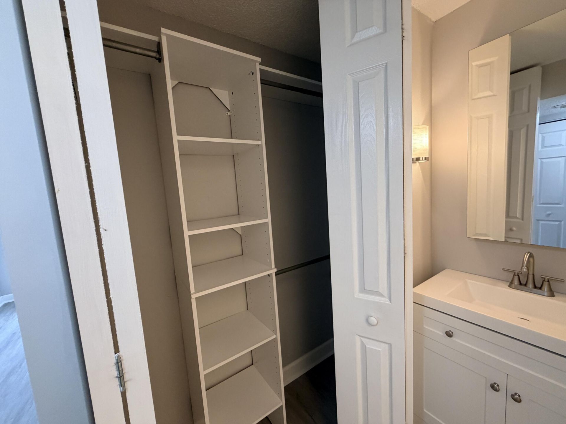 3740 Inverrary Drive, Unit 2Y, Lauderhill, FL 33319 Photo