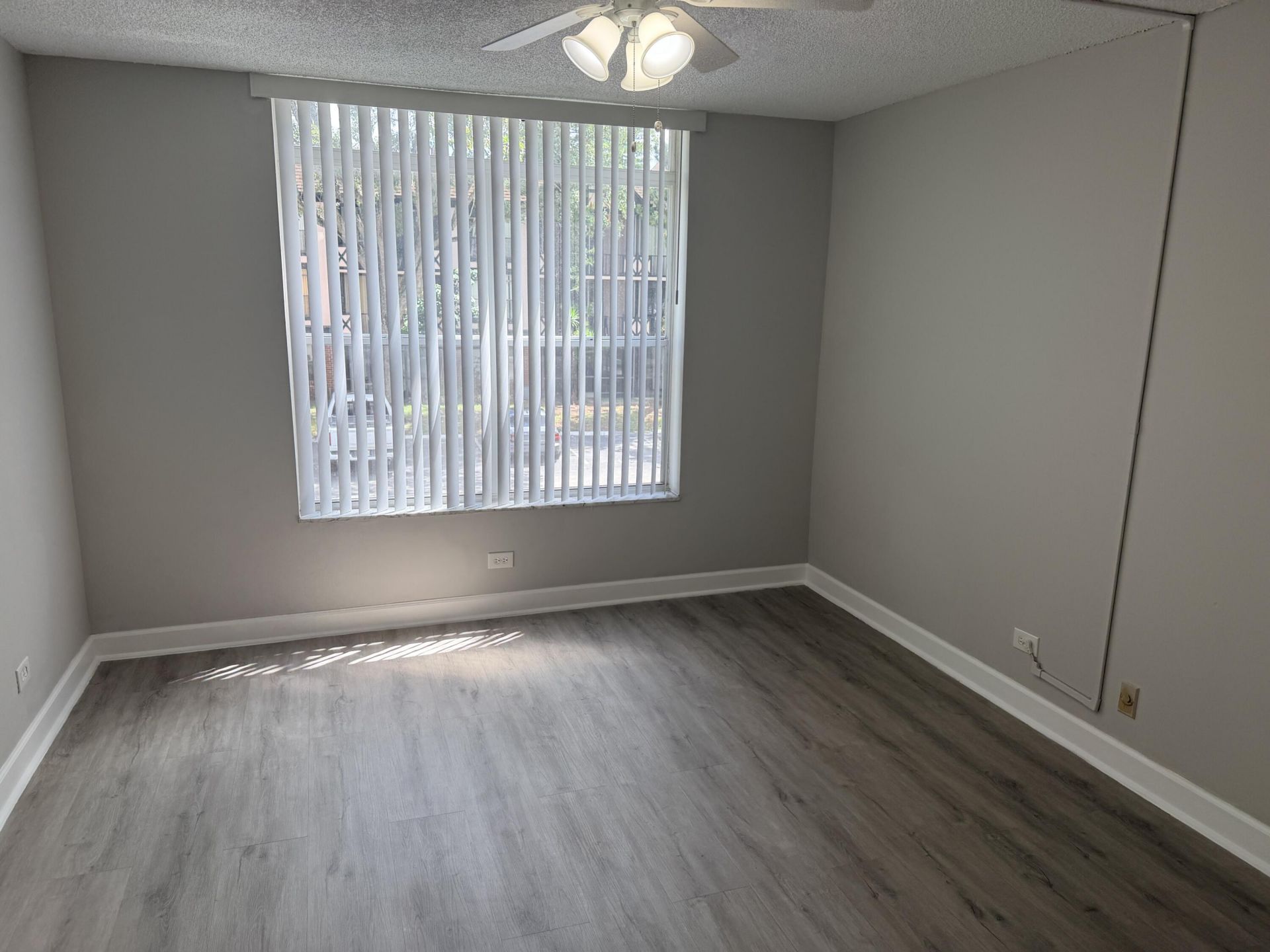 3740 Inverrary Drive, Unit 2Y, Lauderhill, FL 33319 Photo