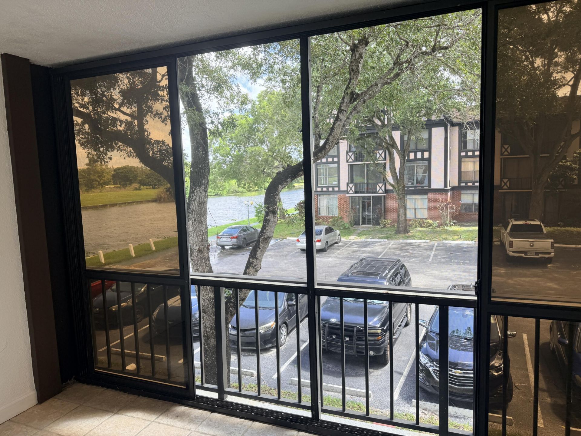 3740 Inverrary Drive, Unit 2Y, Lauderhill, FL 33319 Photo